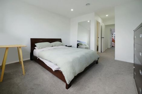 Photo of property in 2d Taratoa Street, Point England, Auckland, 1072