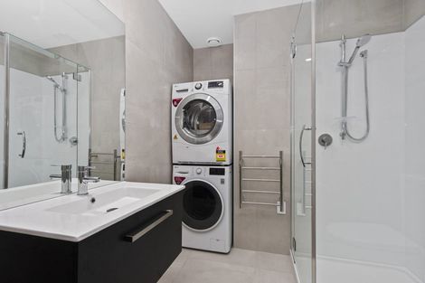 Photo of property in Frank Sargeson Apts, 303/74 Anzac Street, Takapuna, Auckland, 0622