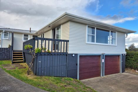 Photo of property in 26 Waione Avenue, Te Atatu Peninsula, Auckland, 0610