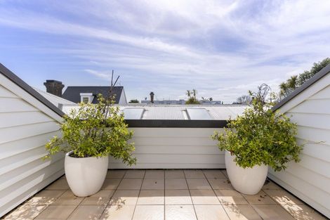 Photo of property in 17 Dedwood Terrace, Saint Marys Bay, Auckland, 1011
