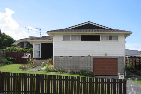 Photo of property in 65 Rosewarne Crescent, Glendene, Auckland, 0602
