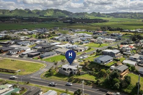 Photo of property in 45 Hanlen Avenue, Waihi Beach, 3611