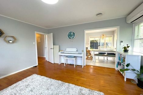 Photo of property in 1/86 Tirimoana Road, Te Atatu South, Auckland, 0602