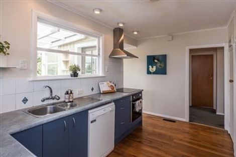 Photo of property in 12 Hillcrest Road, Raumati South, Paraparaumu, 5032