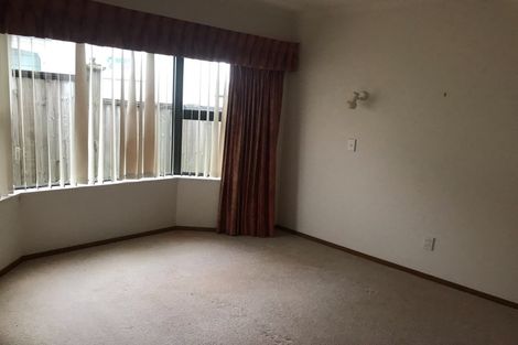 Photo of property in 1/18 Karamu Street, Te Atatu Peninsula, Auckland, 0610