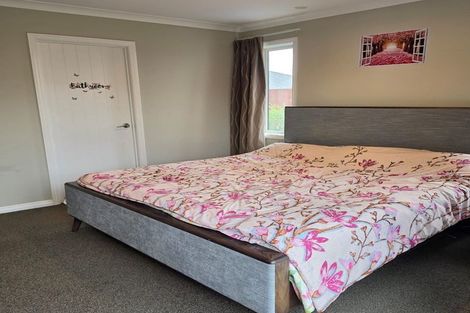 Photo of property in 73 Kippenberger Avenue, Rangiora, 7400