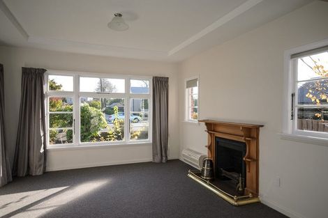 Photo of property in 16 Plynlimon Road, Fendalton, Christchurch, 8052