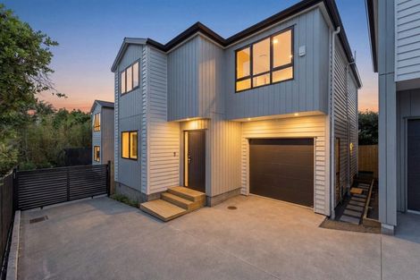 Photo of property in 7b September Place, Forrest Hill, Auckland, 0620