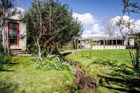 Photo of property in 100 Motukaraka Point Road, Kohukohu, 0491