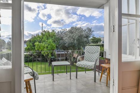 Photo of property in 72a Te Mata Road, Havelock North, 4130