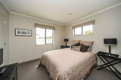 Photo of property in 25 Rosalie Terrace, Kelvin Grove, Palmerston North, 4414
