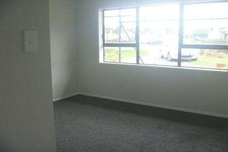 Photo of property in 2/2 Walter Strevens Drive, Conifer Grove, Takanini, 2112