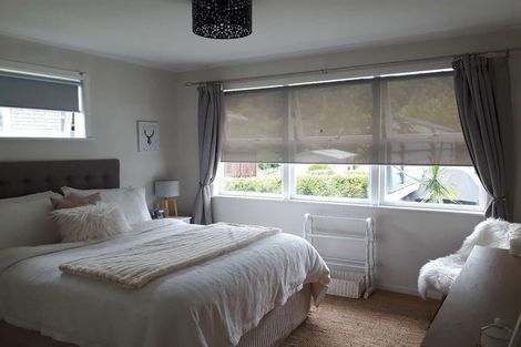 Photo of property in 15 Lowtherhurst Road, Massey, Auckland, 0614