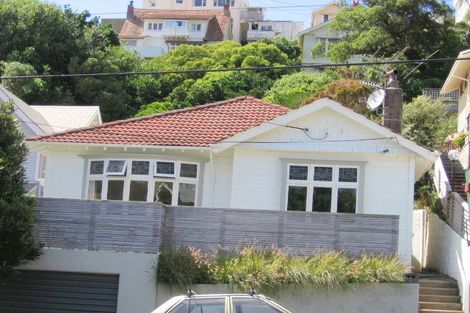 Photo of property in 7 Rimu Road, Kelburn, Wellington, 6012