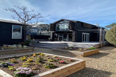 Photo of property in 33 Hastings Parade, Devonport, Auckland, 0624