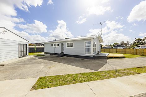 Photo of property in 24 President Avenue, Papakura, 2110
