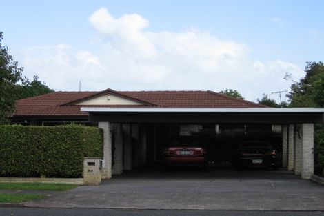 Photo of property in 33 Meadway, Sunnyhills, Auckland, 2010