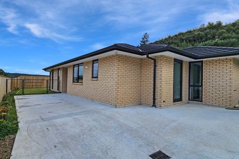 Photo of property in 72 Antrim Crescent, Wainuiomata, Lower Hutt, 5014