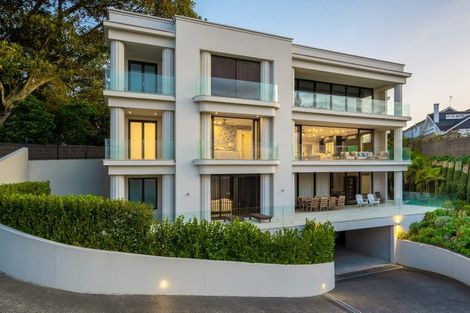 Photo of property in 2/214a Lake Road, Hauraki, Auckland, 0622