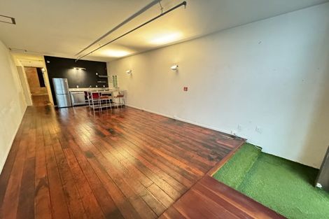 Photo of property in 20 Egmont Street, Te Aro, Wellington, 6011