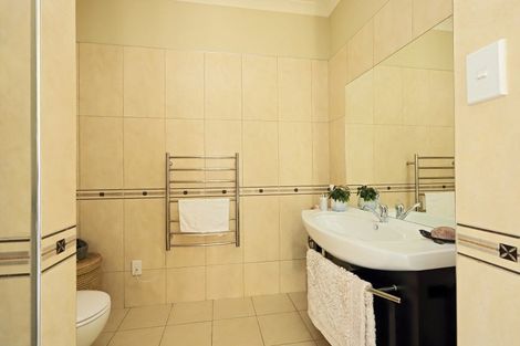 Photo of property in 2/39 Reeve Drive, Havelock North, 4130