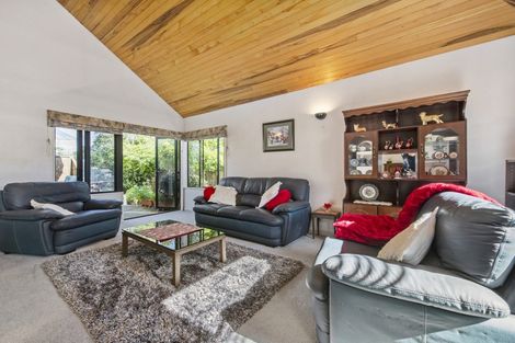 Photo of property in 28 Oceanbeach Road, Mount Maunganui, 3116