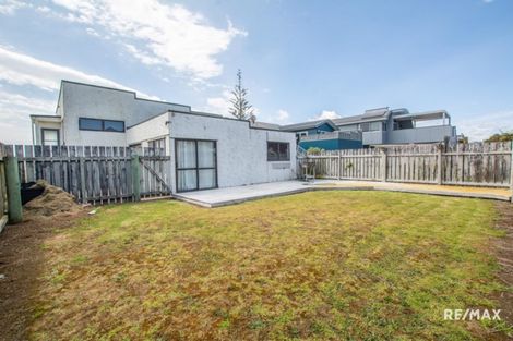 Photo of property in 1 Savage Avenue, Waihi Beach, 3611