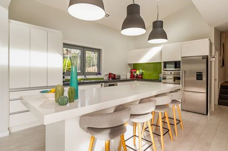 Photo of property in 9 Sylvan Way, Silverstream, Upper Hutt, 5019