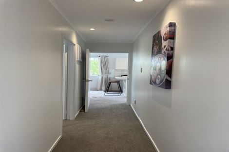 Photo of property in 17 Tacitus Place, Totara Vale, Auckland, 0629