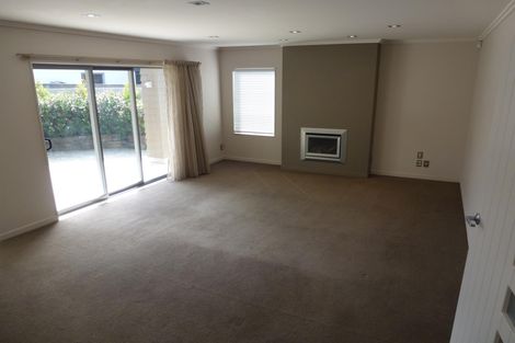 Photo of property in 21 Rosalie Terrace, Kelvin Grove, Palmerston North, 4414
