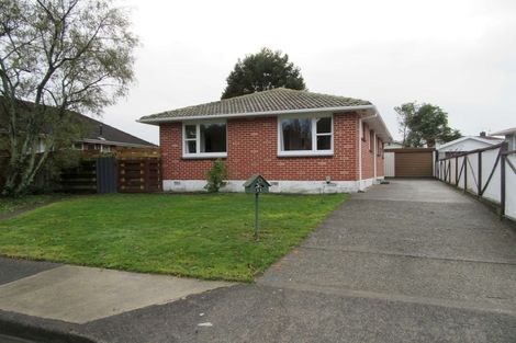 Photo of property in 11 Snell Grove, Clouston Park, Upper Hutt, 5018