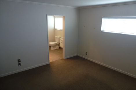 Photo of property in 21 Rosalie Terrace, Kelvin Grove, Palmerston North, 4414