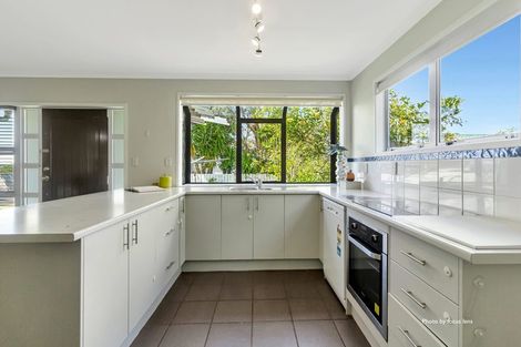 Photo of property in 2/248 Sturges Road, Henderson, Auckland, 0612