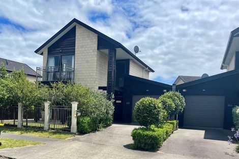 Photo of property in 19 Bluewater Place, Paraparaumu, 5032