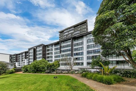 Photo of property in Luna Apartments, 3v/16 Burton Street, Grafton, Auckland, 1010