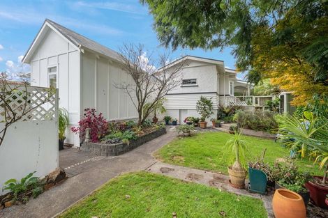 Photo of property in 2 Kent Road, Regent, Whangarei, 0112