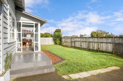 Photo of property in 106 Dominion Road, Papakura, 2110