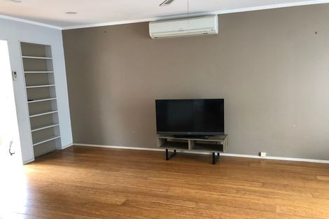 Photo of property in 1/77 Tiraumea Drive, Pakuranga, Auckland, 2010