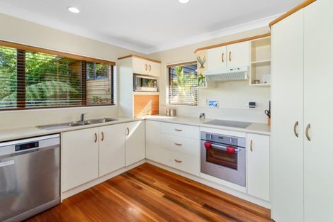 Photo of property in 6 Ridge Road, Lake Okareka, Rotorua, 3076