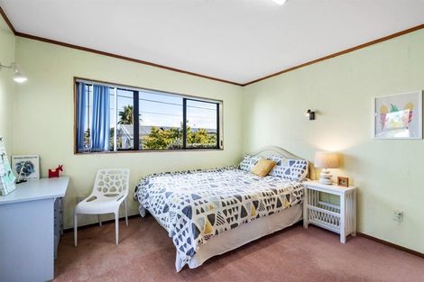 Photo of property in 1/47 Stanley Avenue, Milford, Auckland, 0620