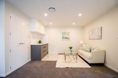 Photo of property in 5 Babos Avenue, Kumeu, 0810