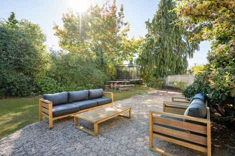 Photo of property in 142 Beacon Point Road, Wanaka, 9305