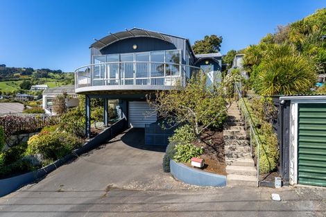 Photo of property in 40 Marine Parade, Macandrew Bay, Dunedin, 9014