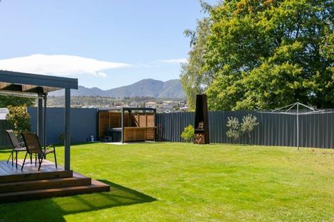 Photo of property in 76 Richmond Avenue, Richmond Heights, Taupo, 3330