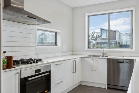 Photo of property in 20 Courage Road, Papakura, 2110