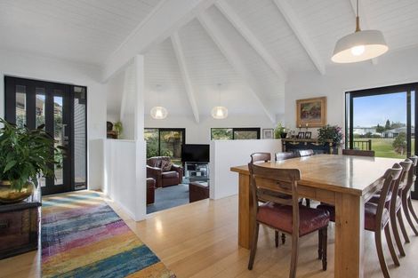 Photo of property in 52 Links View Drive, Omokoroa, 3114