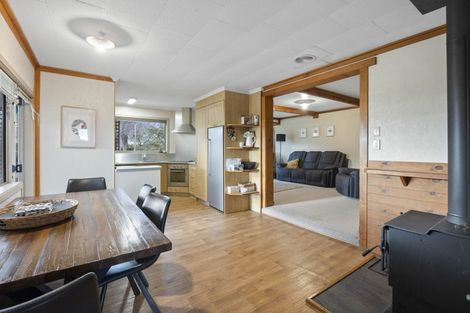 Photo of property in 357 Katene Road, Normanby, Hawera, 4675