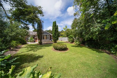 Photo of property in 80 Hill Road, Hillpark, Auckland, 2102
