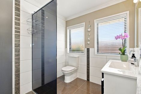 Photo of property in 82 Palm Springs Boulevard, Papamoa Beach, Papamoa, 3118