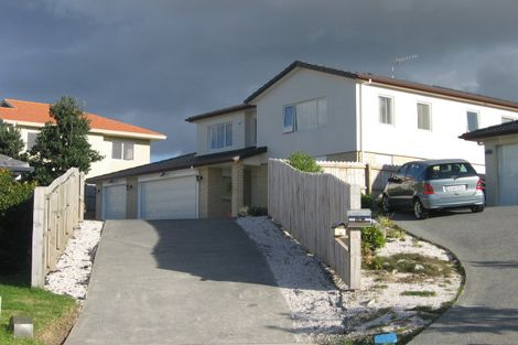 Photo of property in 14 Ballyward Close, East Tamaki, Auckland, 2013